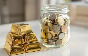 برای آینده فرزندمان طلا بخریم یا پول نقد؟
